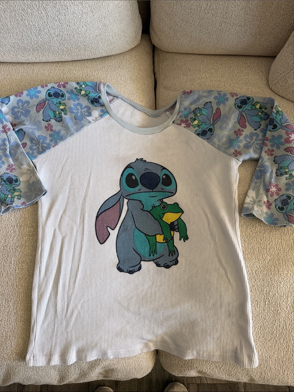 Disney Kids Stitch Pajama Set in Light Blue and White - Picture 3 of 4